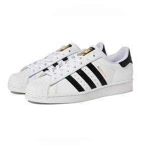 adidas Originals
Superstar Foundation. Men’s size 8